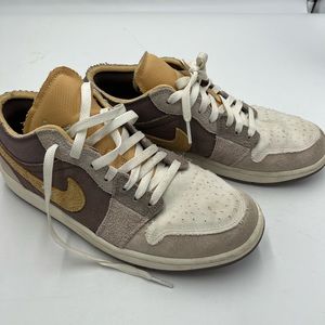 Nike Air Jordan low size 9